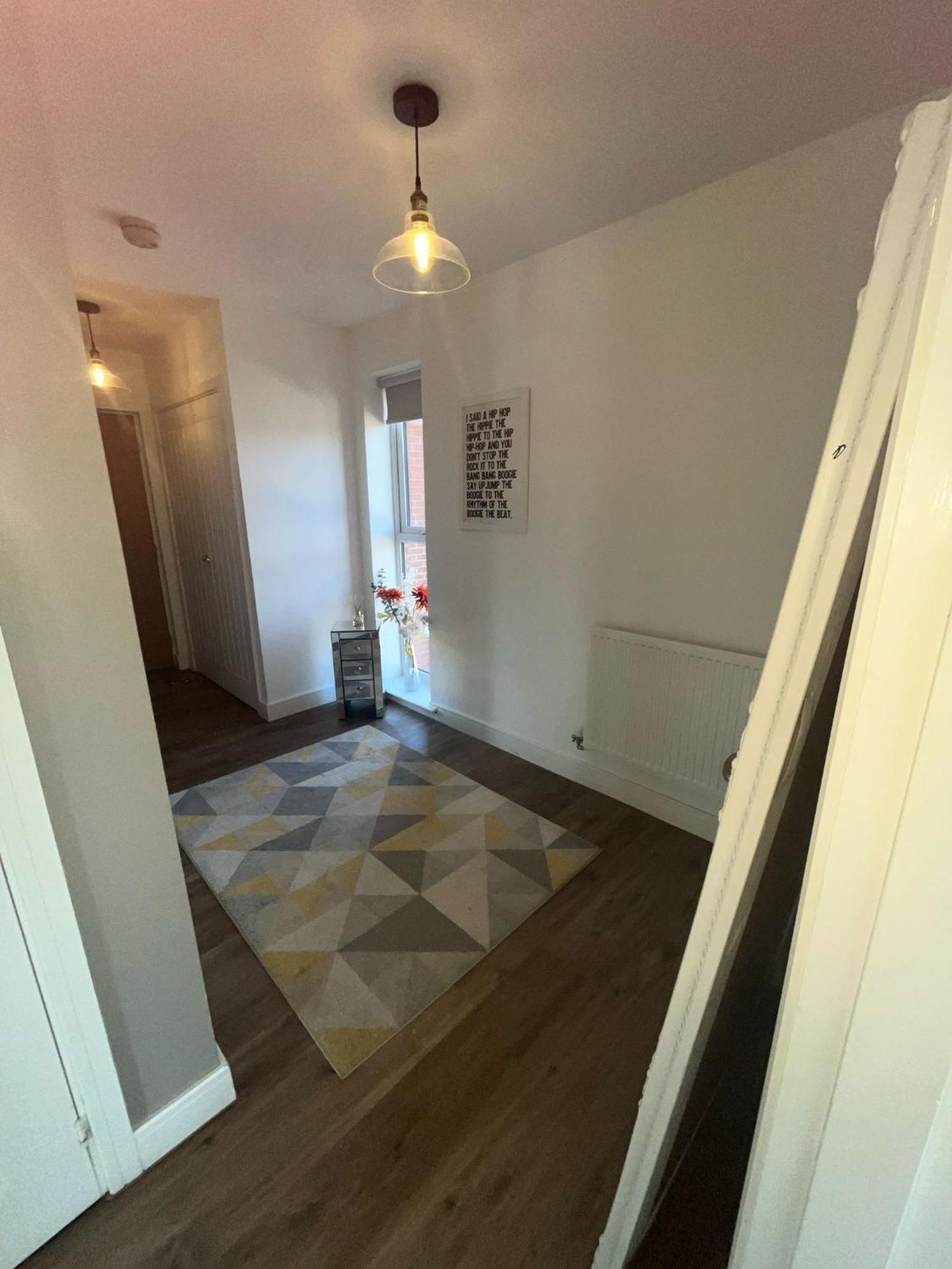 The Serlio Baroque Court Apartment Newport  Extérieur photo